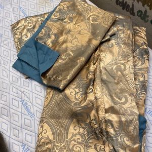 Duvet cover (only used twice) basically brand new, with two pillow cases.